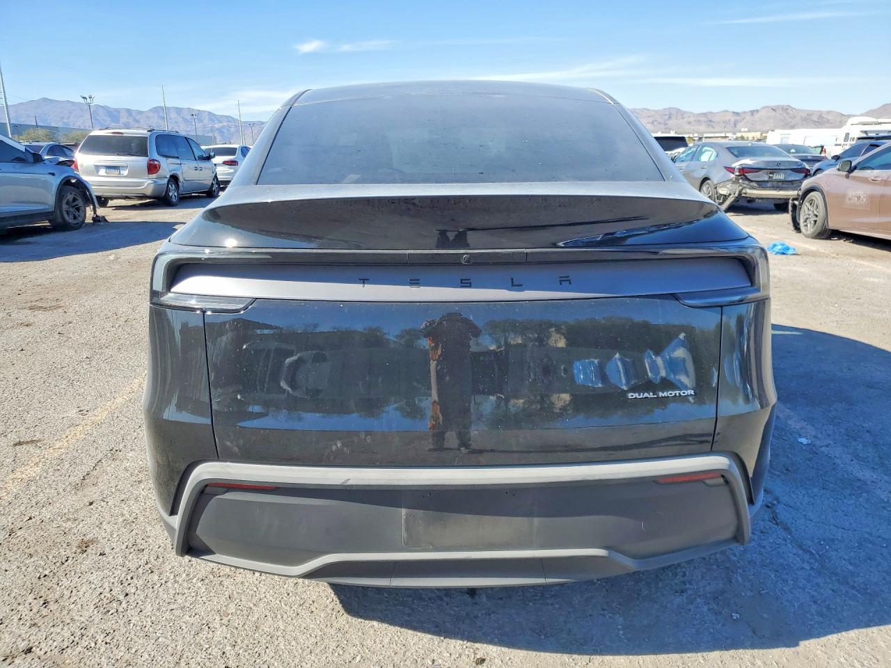 2026 Tesla Model Y - zdjęcie 6