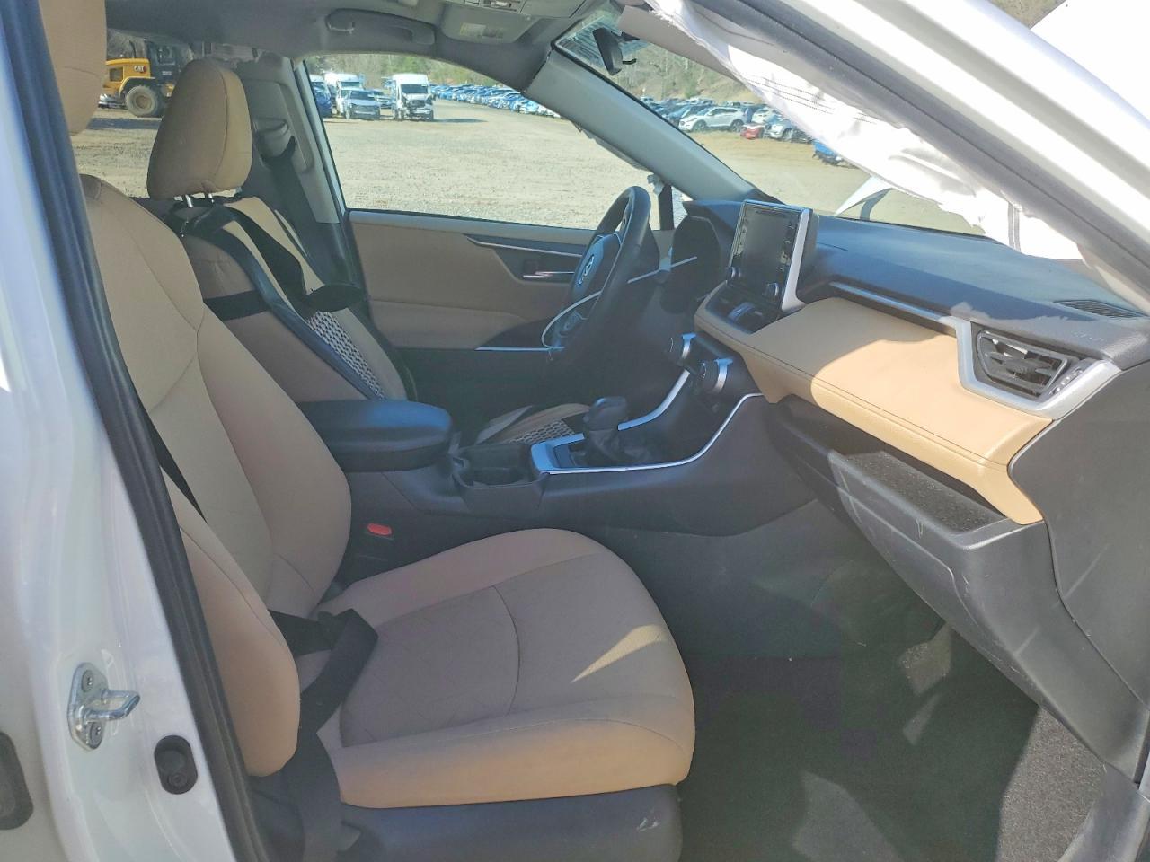2019 Toyota Rav4 Xle - zdjęcie 7