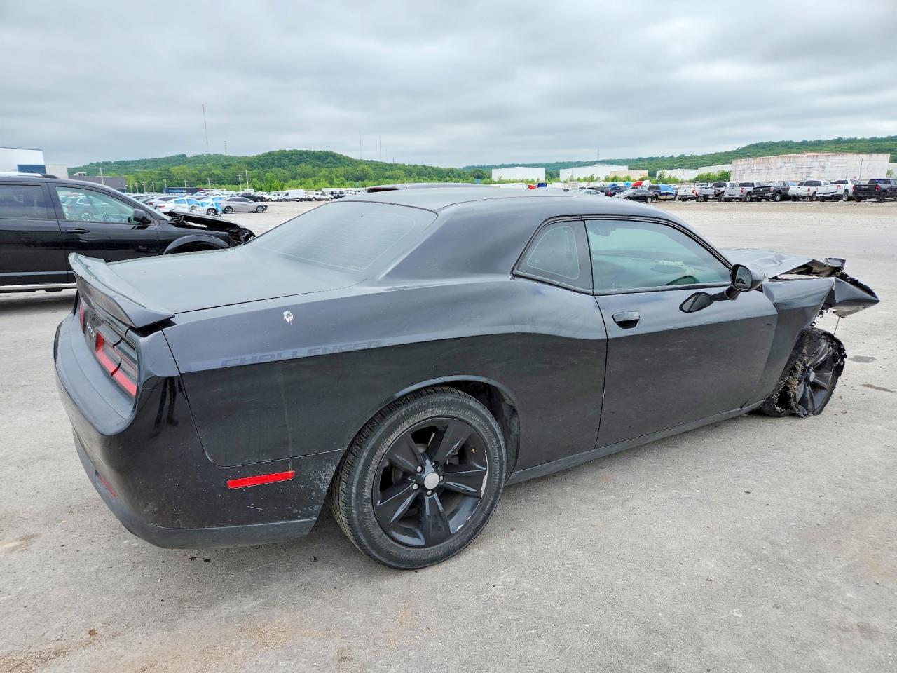 2016 Dodge Challenger Sxt - zdjęcie 3