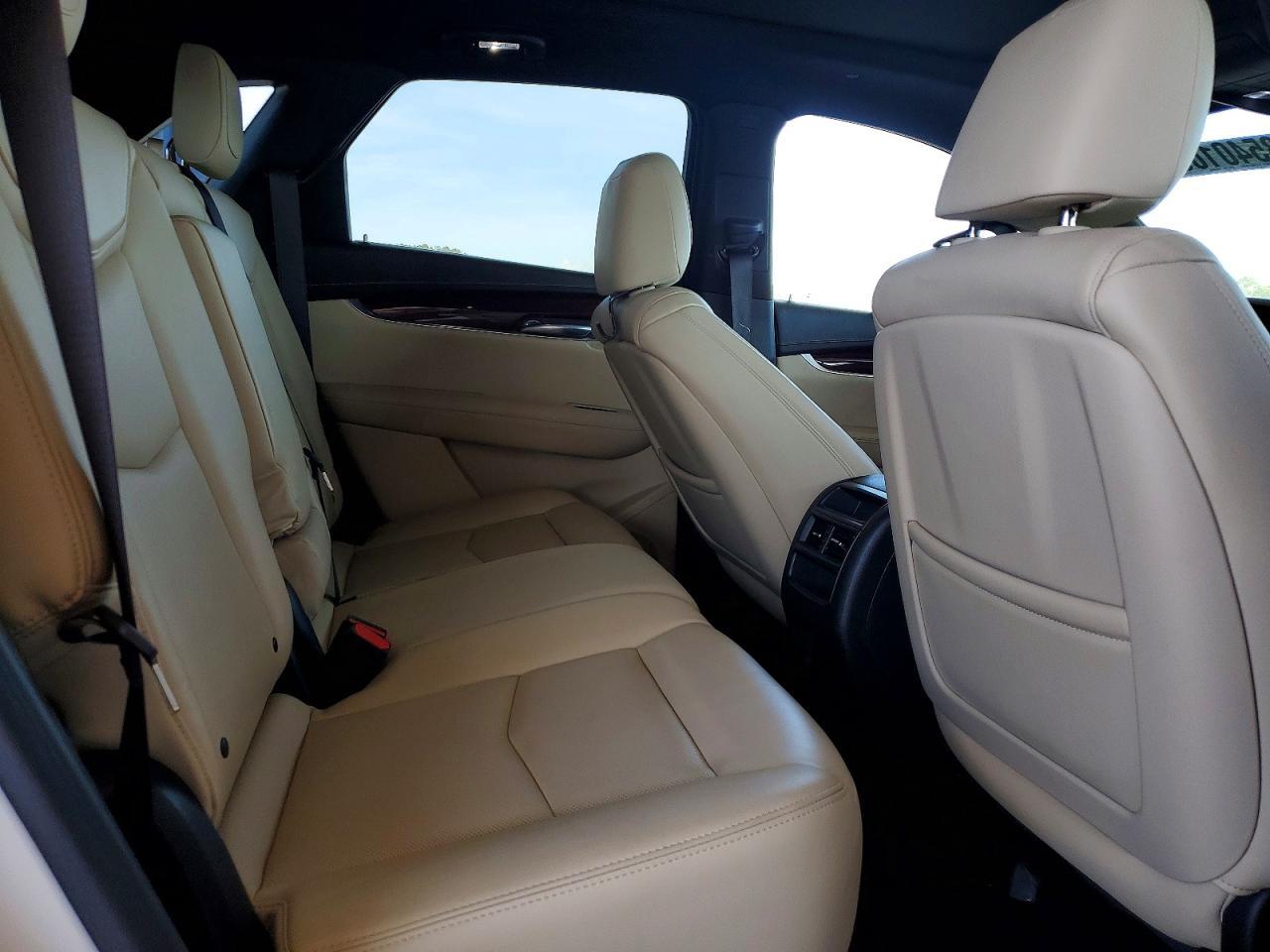 2018 Cadillac Xt5 Luxury - zdjęcie 10