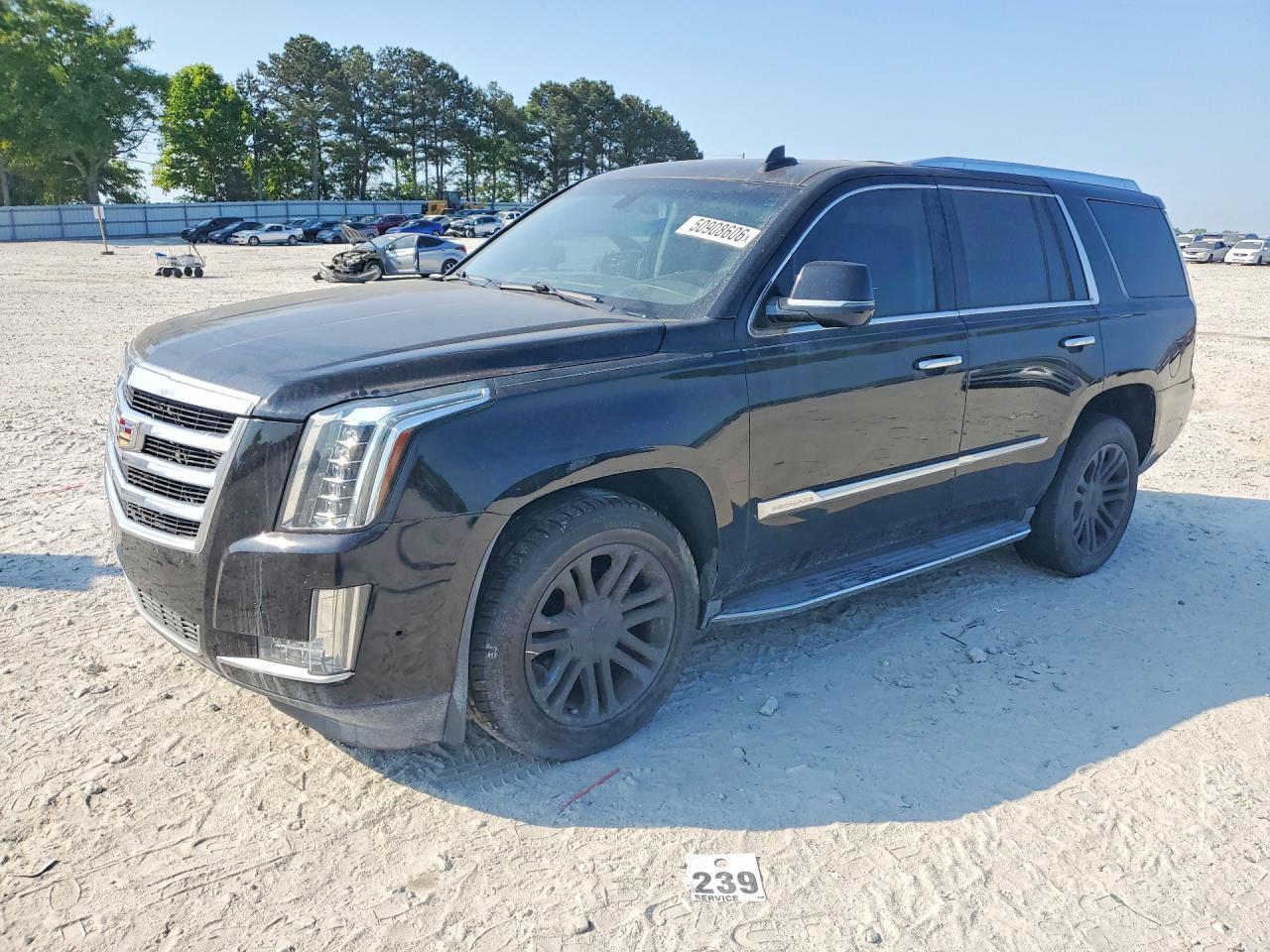 2018 Cadillac Escalade - zdjęcie główne