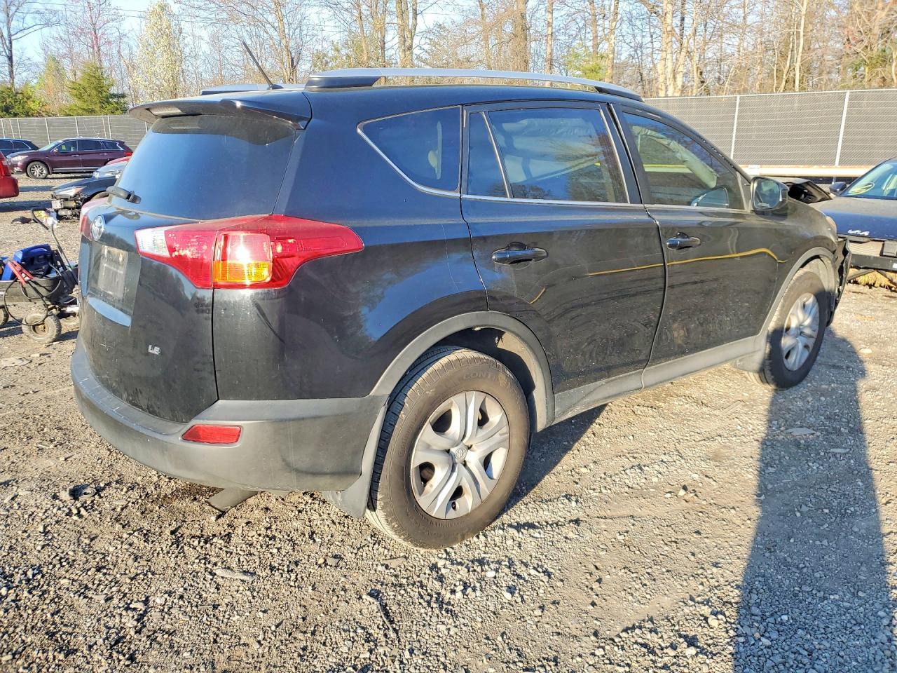 2014 Toyota Rav4 Le - zdjęcie 3