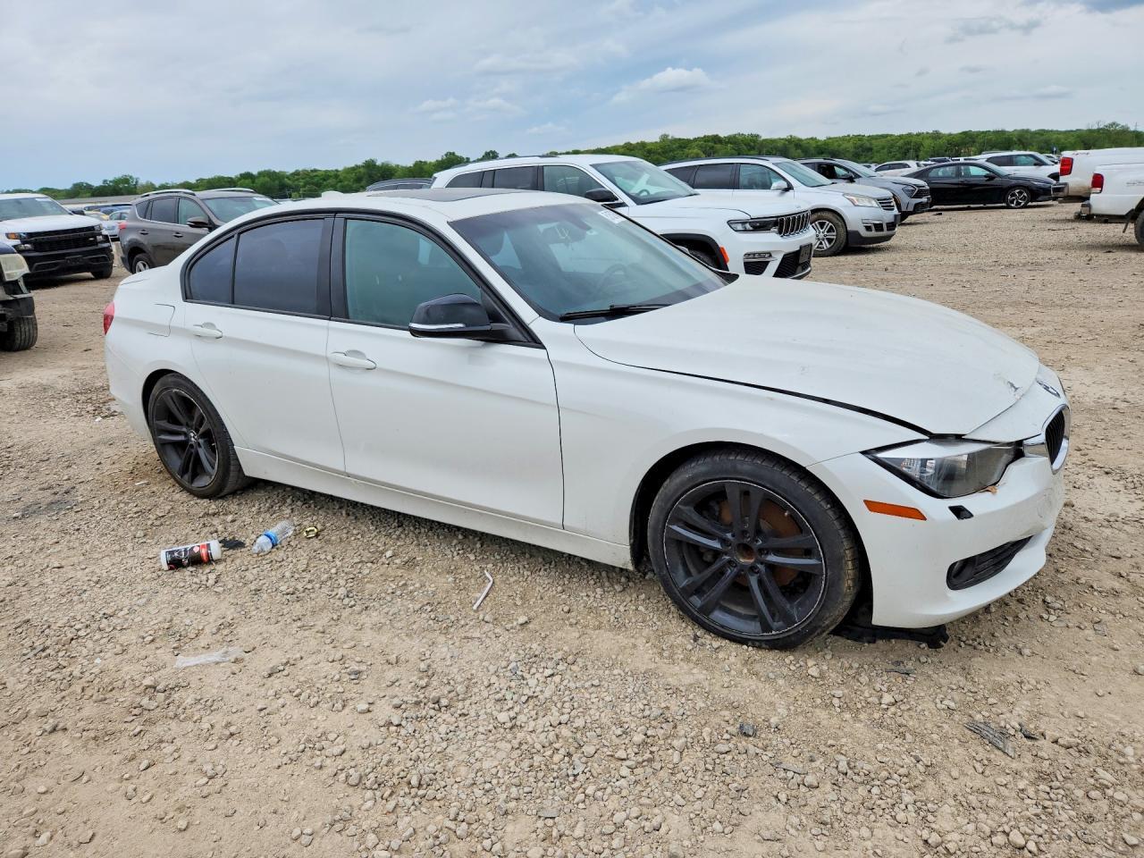 2013 BMW 328 I - zdjęcie 4