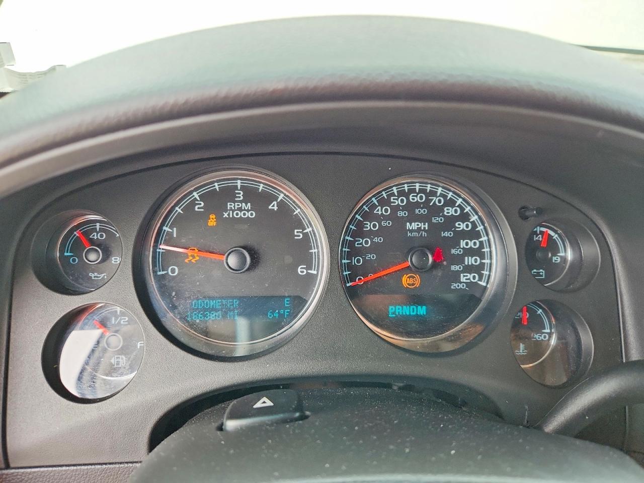 2014 Chevrolet Suburban C1500 Lt - zdjęcie 9