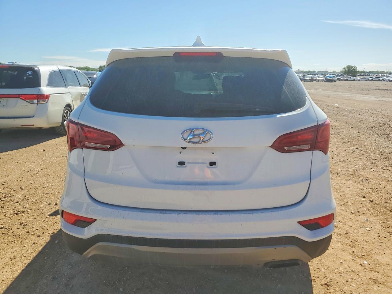 2017 Hyundai Santa Fe Sport 2.4L - zdjęcie 6