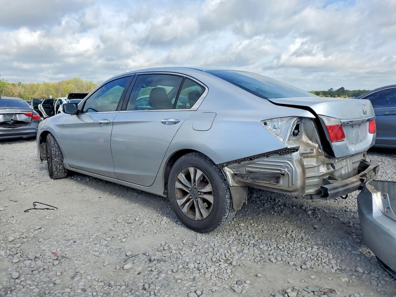 2013 Honda Accord Lx - zdjęcie 2