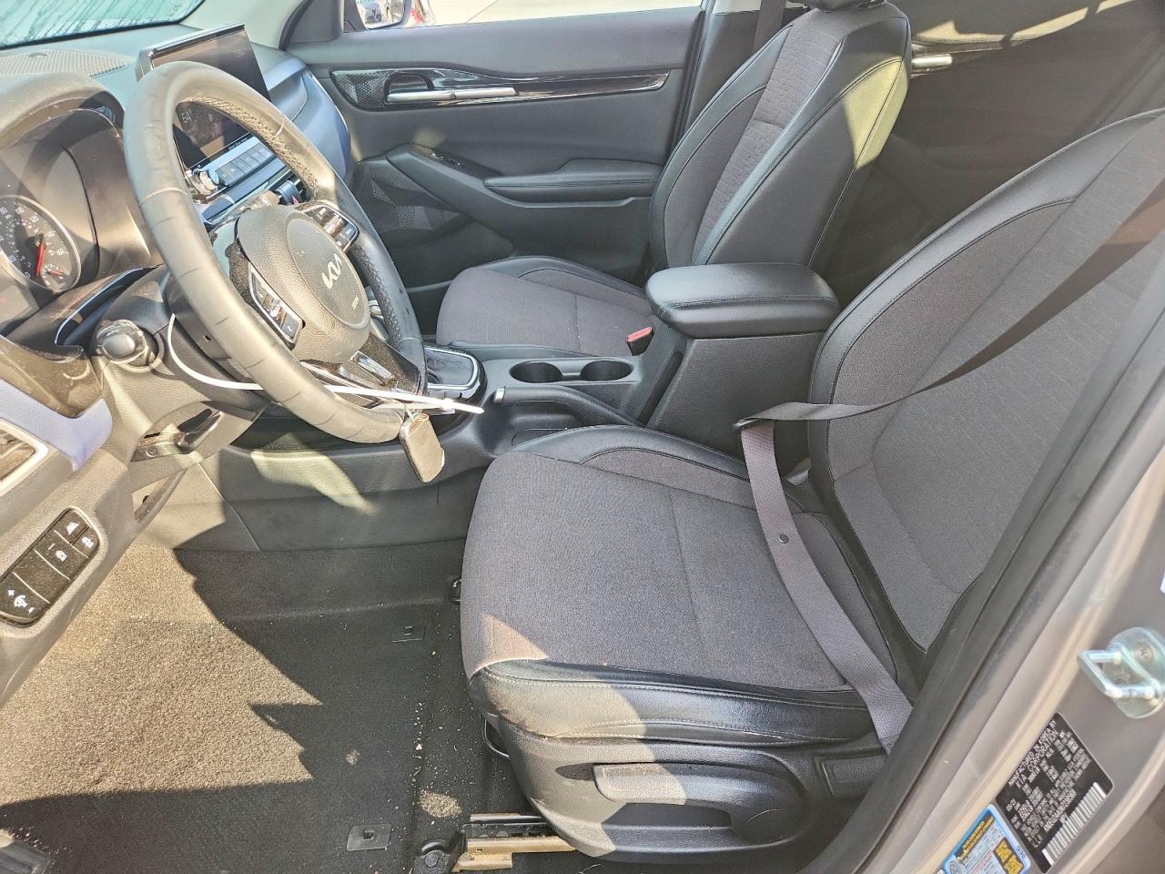 2022 Kia Seltos S - zdjęcie 7