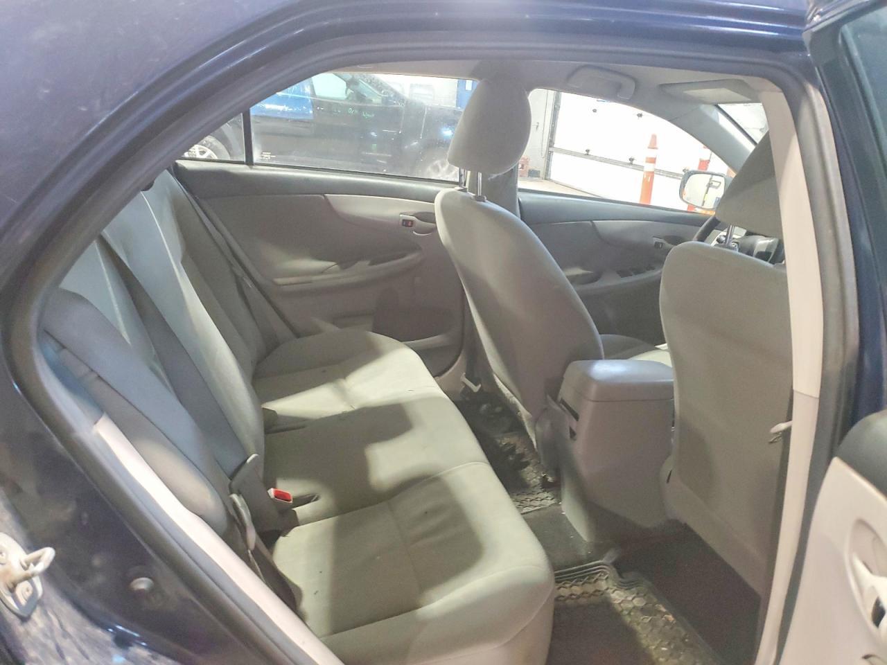 2013 Toyota Corolla L - zdjęcie 10