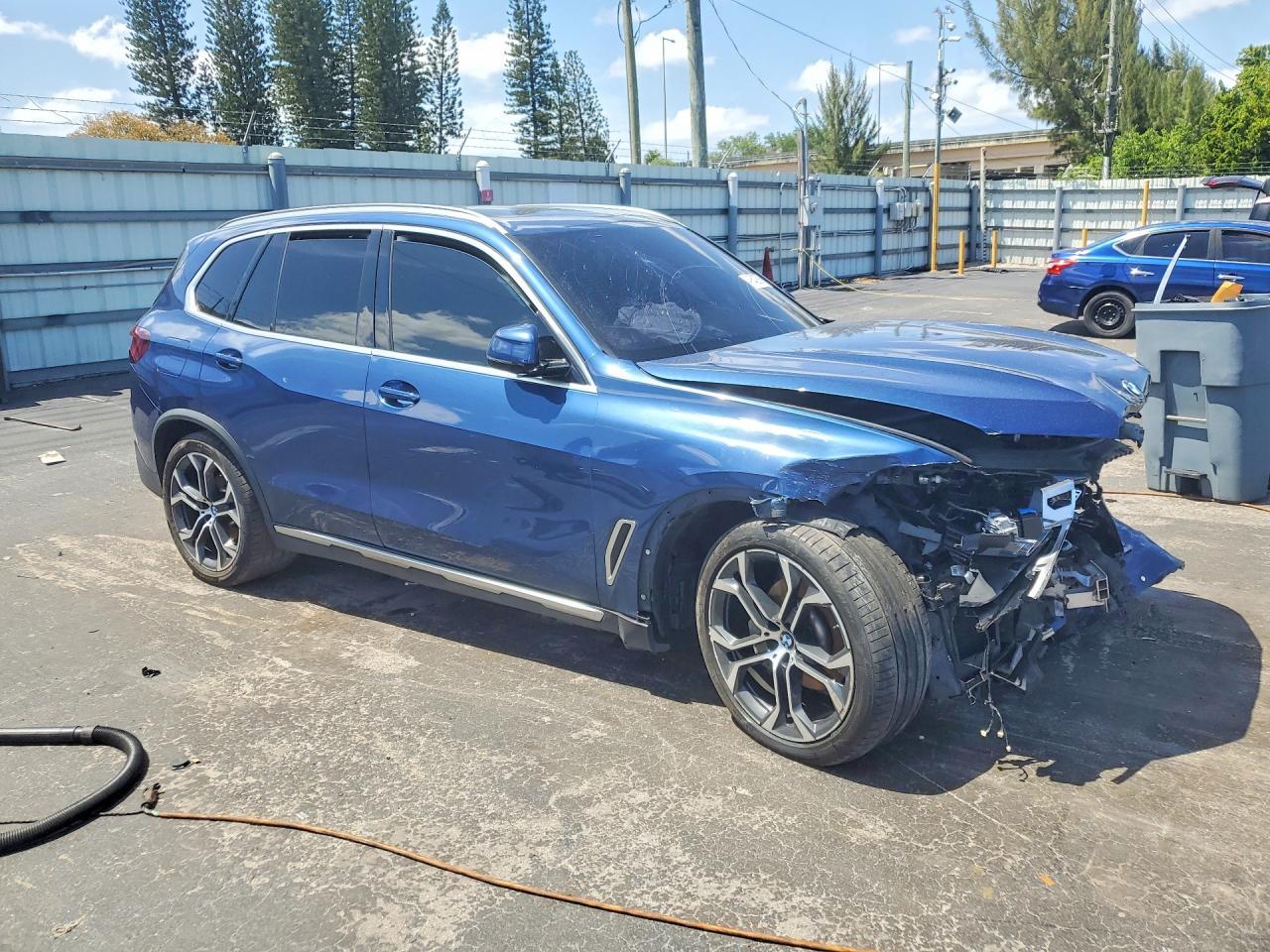 2022 BMW X5 Sdrive 40I - zdjęcie 4