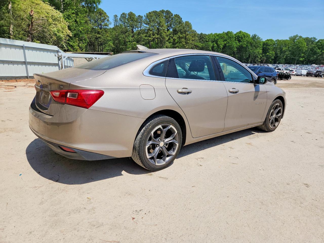 2023 Chevrolet Malibu Lt - zdjęcie 3