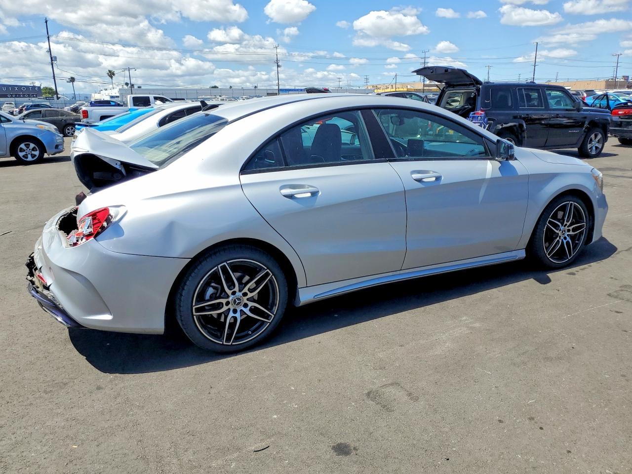 2019 Mercedes-Benz Cla 250 - zdjęcie 3