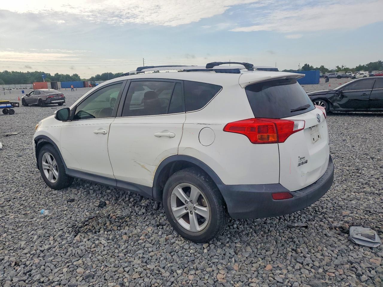 2013 Toyota Rav4 Xle - zdjęcie 2