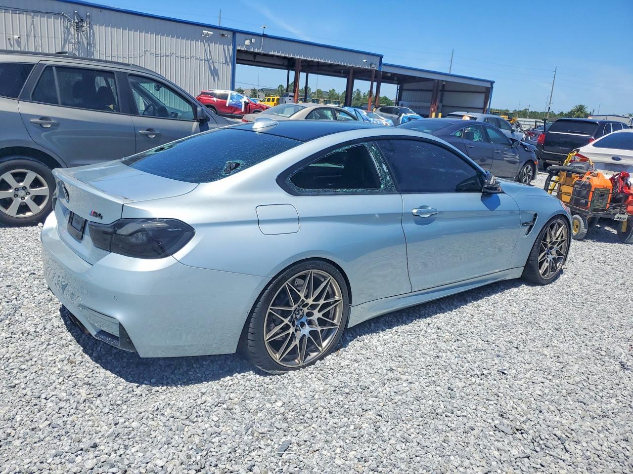 2017 BMW M4 - zdjęcie 3