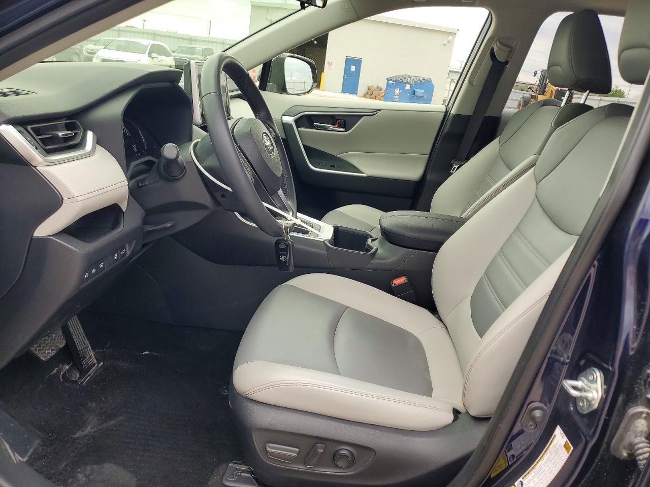 2023 Toyota Rav4 Xle Premium - zdjęcie 7