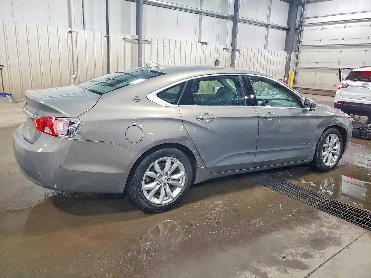 2017 Chevrolet Impala Lt - zdjęcie 3