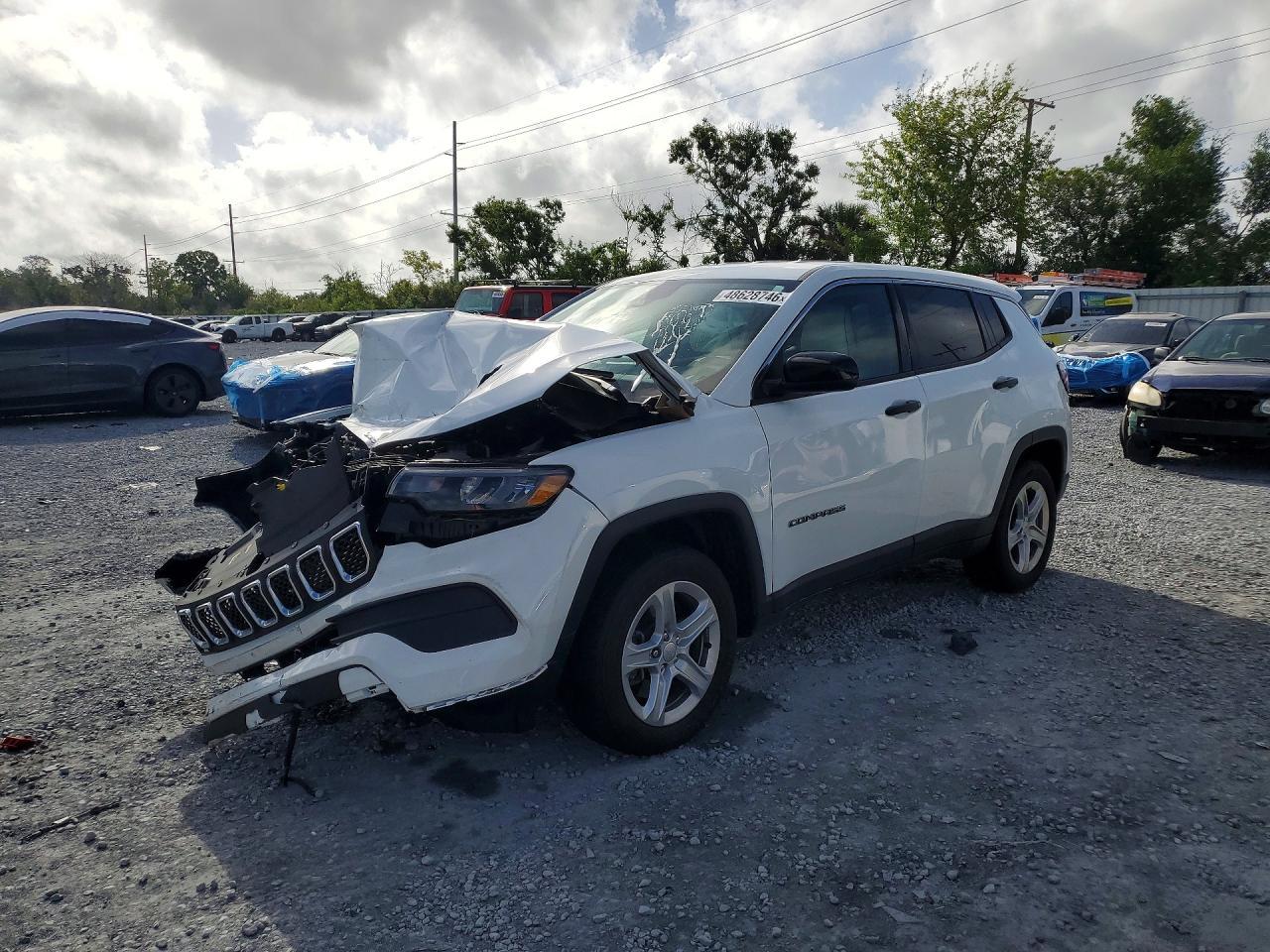 2023 Jeep Compass Sport - zdjęcie główne