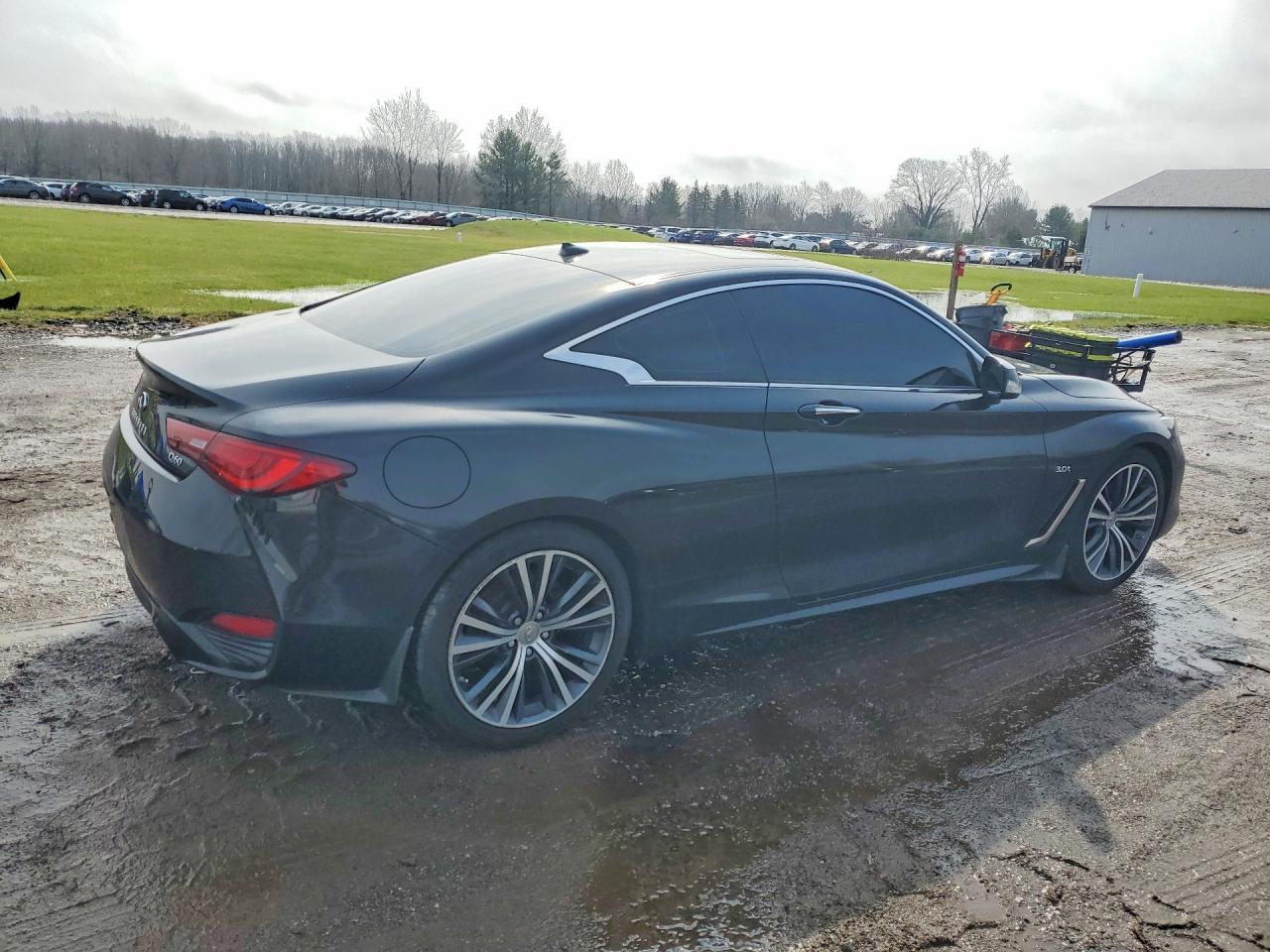 2018 Infiniti Q60 3.0T Luxe - zdjęcie 3