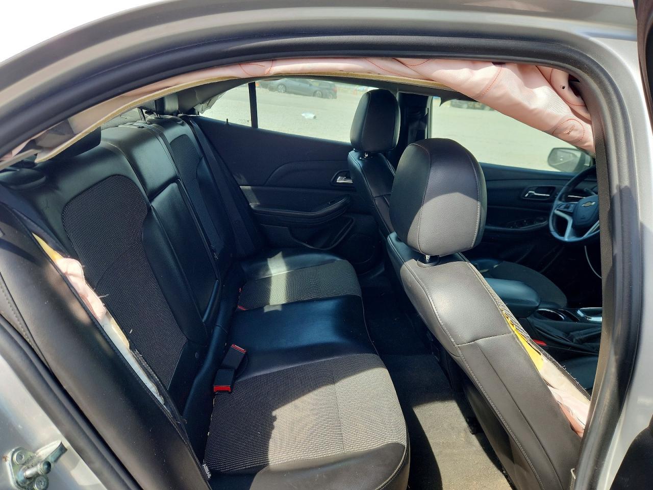 2015 Chevrolet Malibu 2Lt - zdjęcie 10