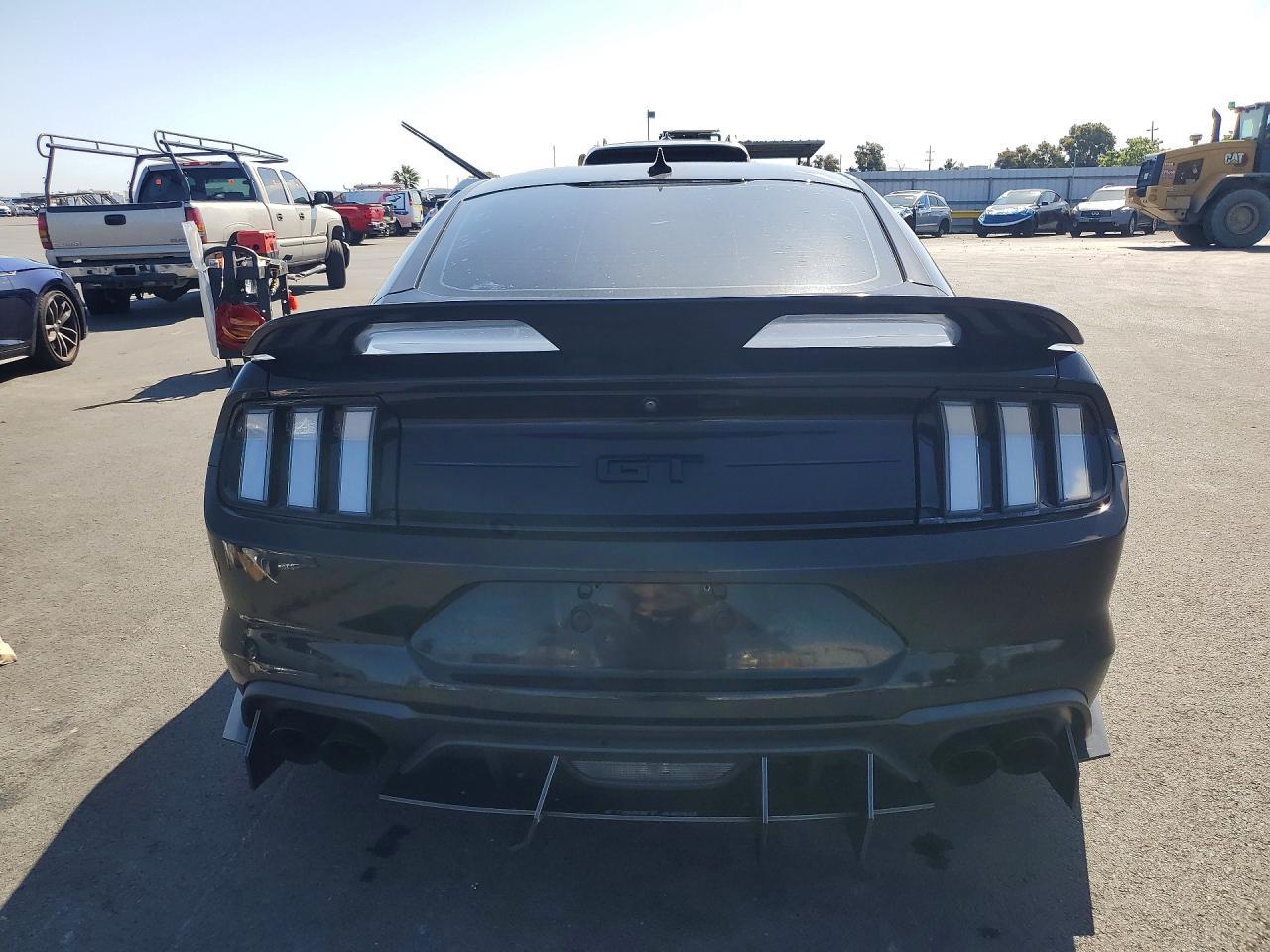 2021 Ford Mustang Gt - zdjęcie 6