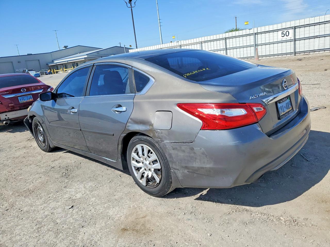 2016 Nissan Altima 2.5 S - zdjęcie 2