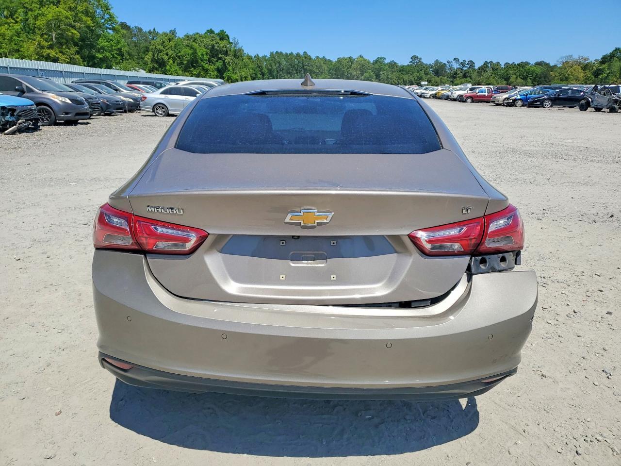 2022 Chevrolet Malibu Lt - zdjęcie 6