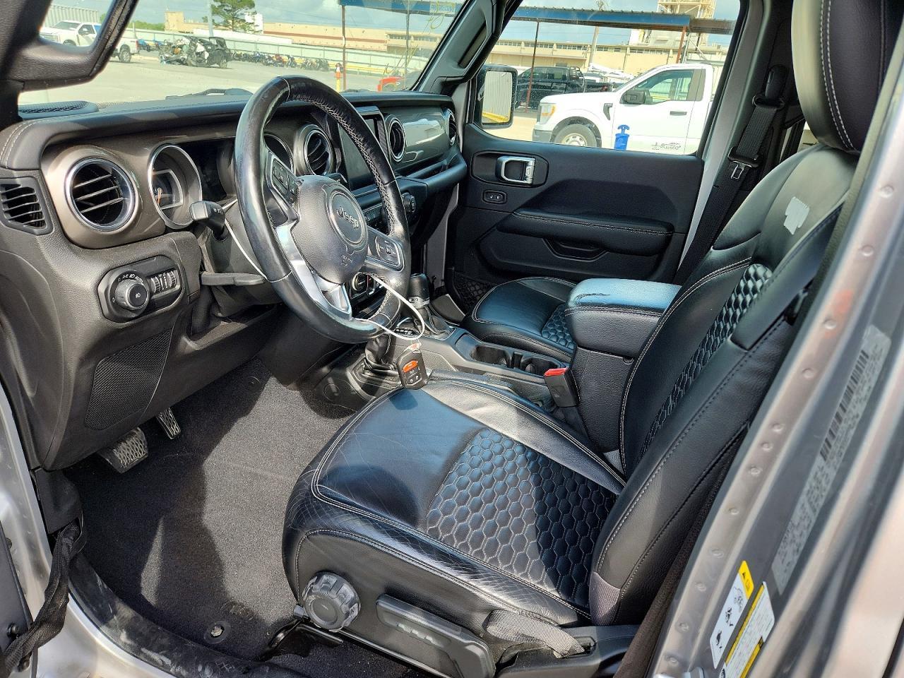 2018 Jeep Wrangler Unlimited Sahara - zdjęcie 7