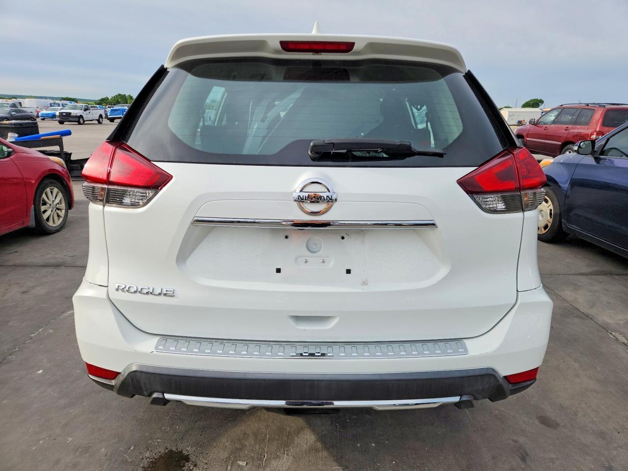 2019 Nissan Rogue S - zdjęcie 6