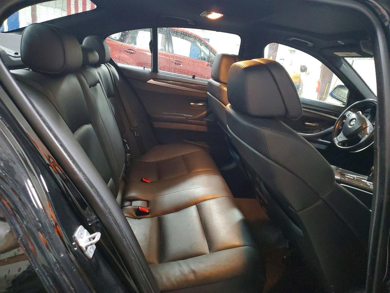 2013 BMW 550 Xi - zdjęcie 10