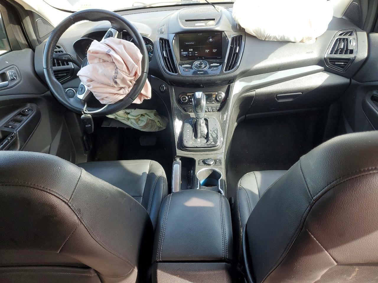 2014 Ford Escape Titanium - zdjęcie 8