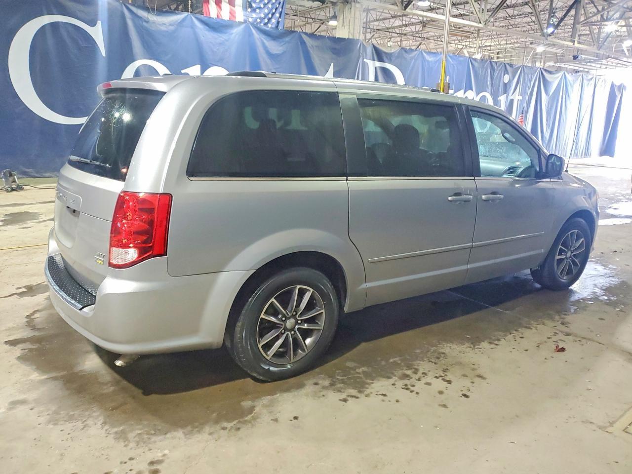 2016 Dodge Grand Caravan Sxt - zdjęcie 3