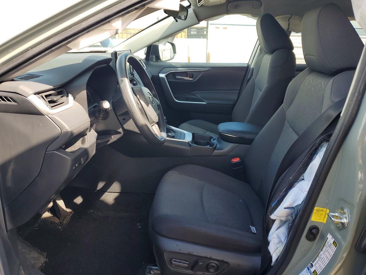 2021 Toyota Rav4 Hybrid Xle - zdjęcie 7