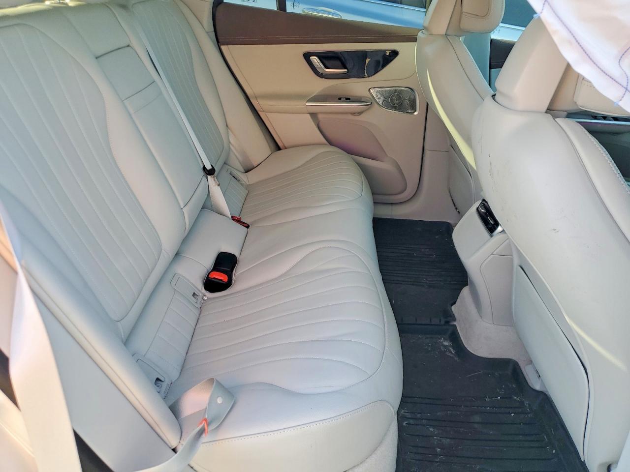 2023 Mercedes-Benz Eqe Suv 500 4Matic - zdjęcie 11