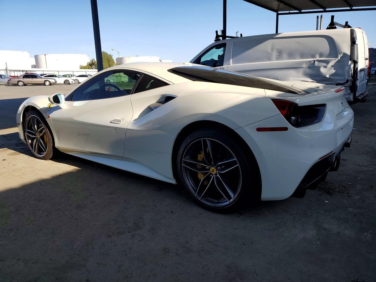2018 Ferrari 488 Gtb - zdjęcie 2