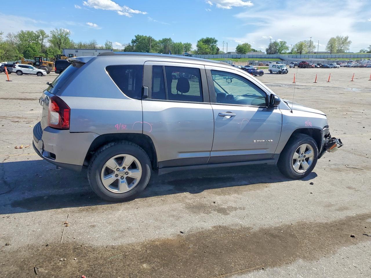2015 Jeep Compass Sport - zdjęcie 3