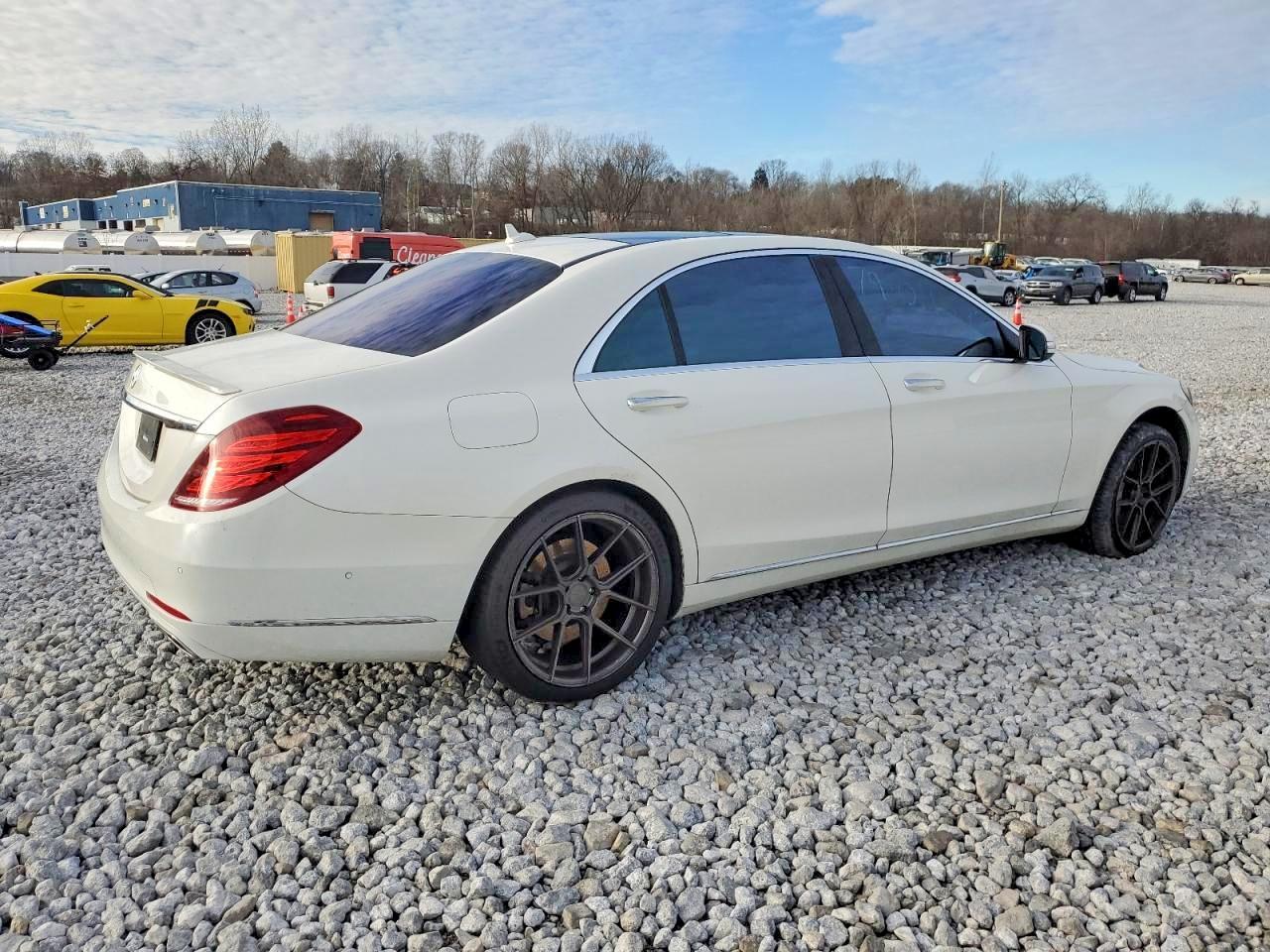 2015 Mercedes-Benz S 550 - zdjęcie 3