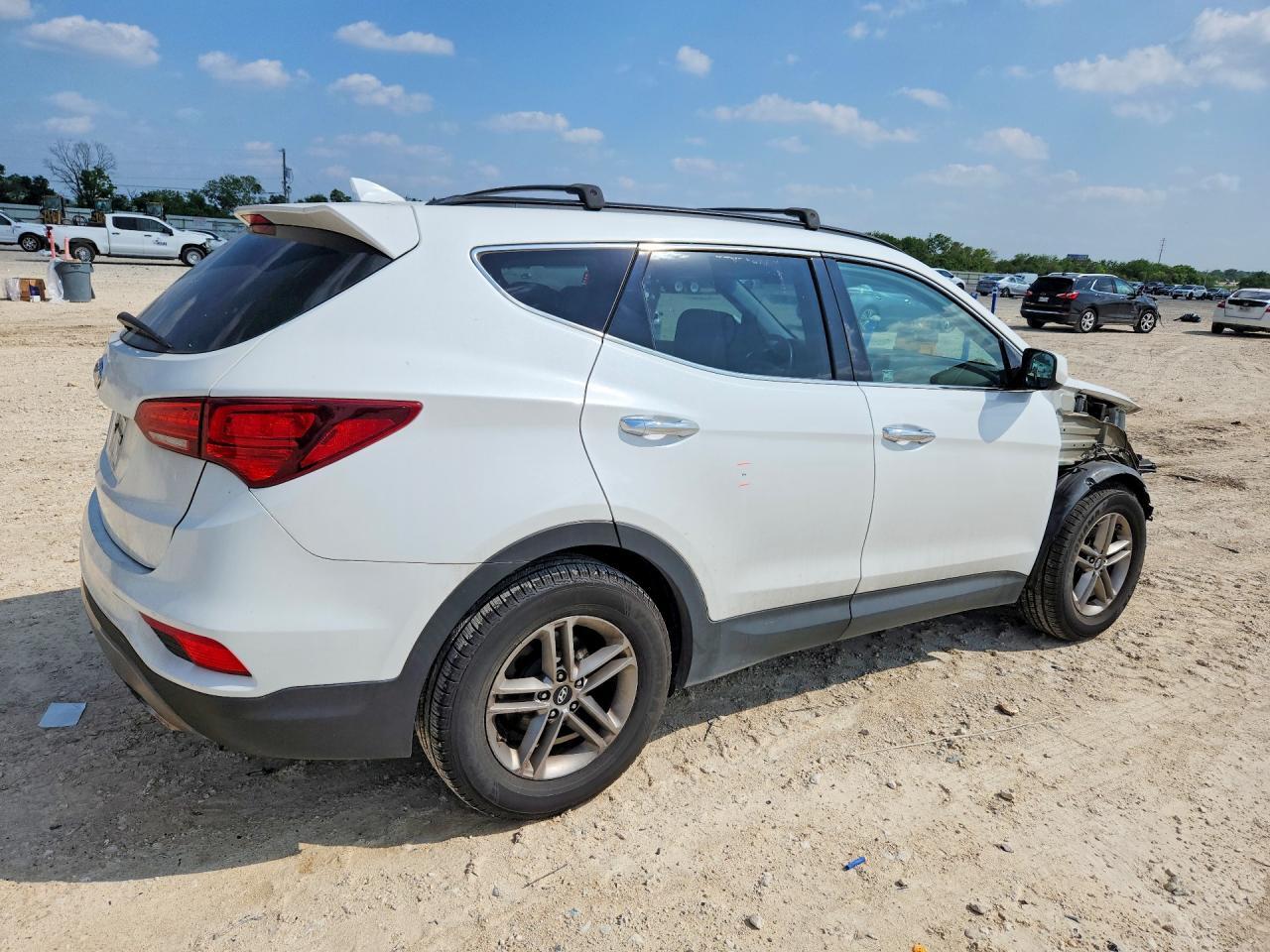2017 Hyundai Santa Fe Sport 2.4L - zdjęcie 3