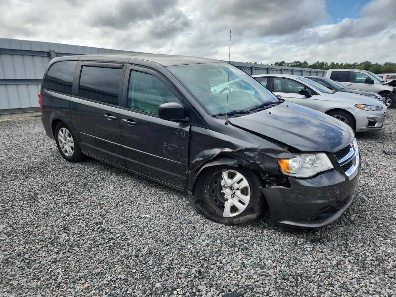 2016 Dodge Grand Caravan Se - zdjęcie 4