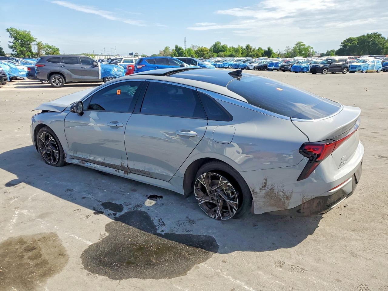 2025 Kia K5 Gt Line - zdjęcie 2