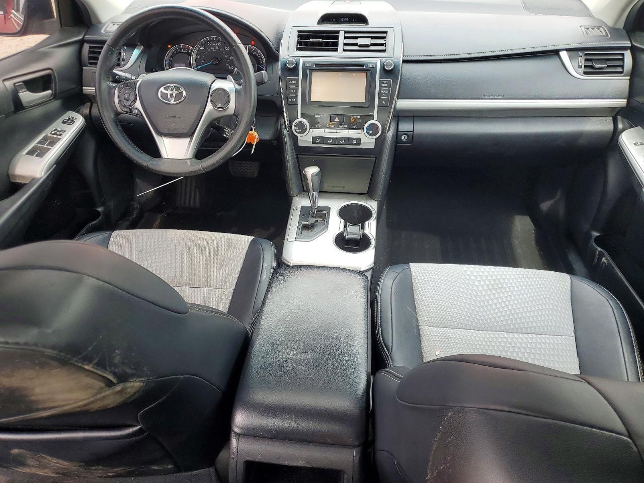 2014 Toyota Camry Se - zdjęcie 8