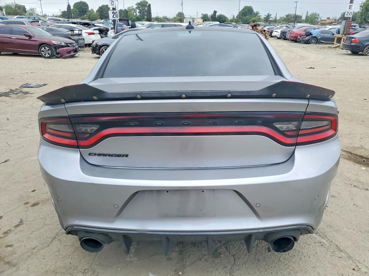2017 Dodge Charger R - zdjęcie 6