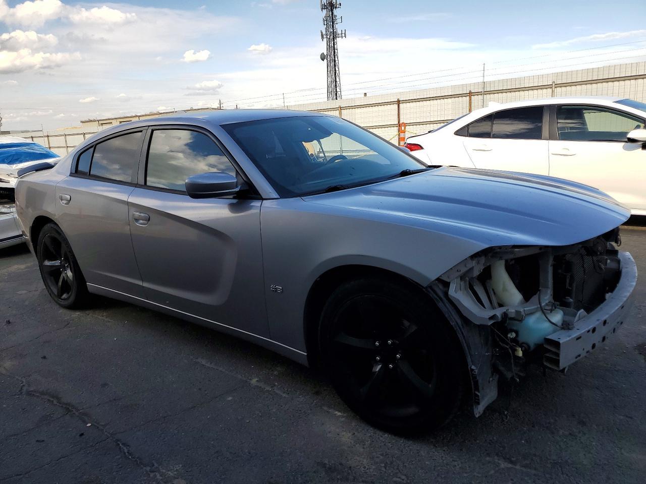 2017 Dodge Charger Sxt - zdjęcie 4