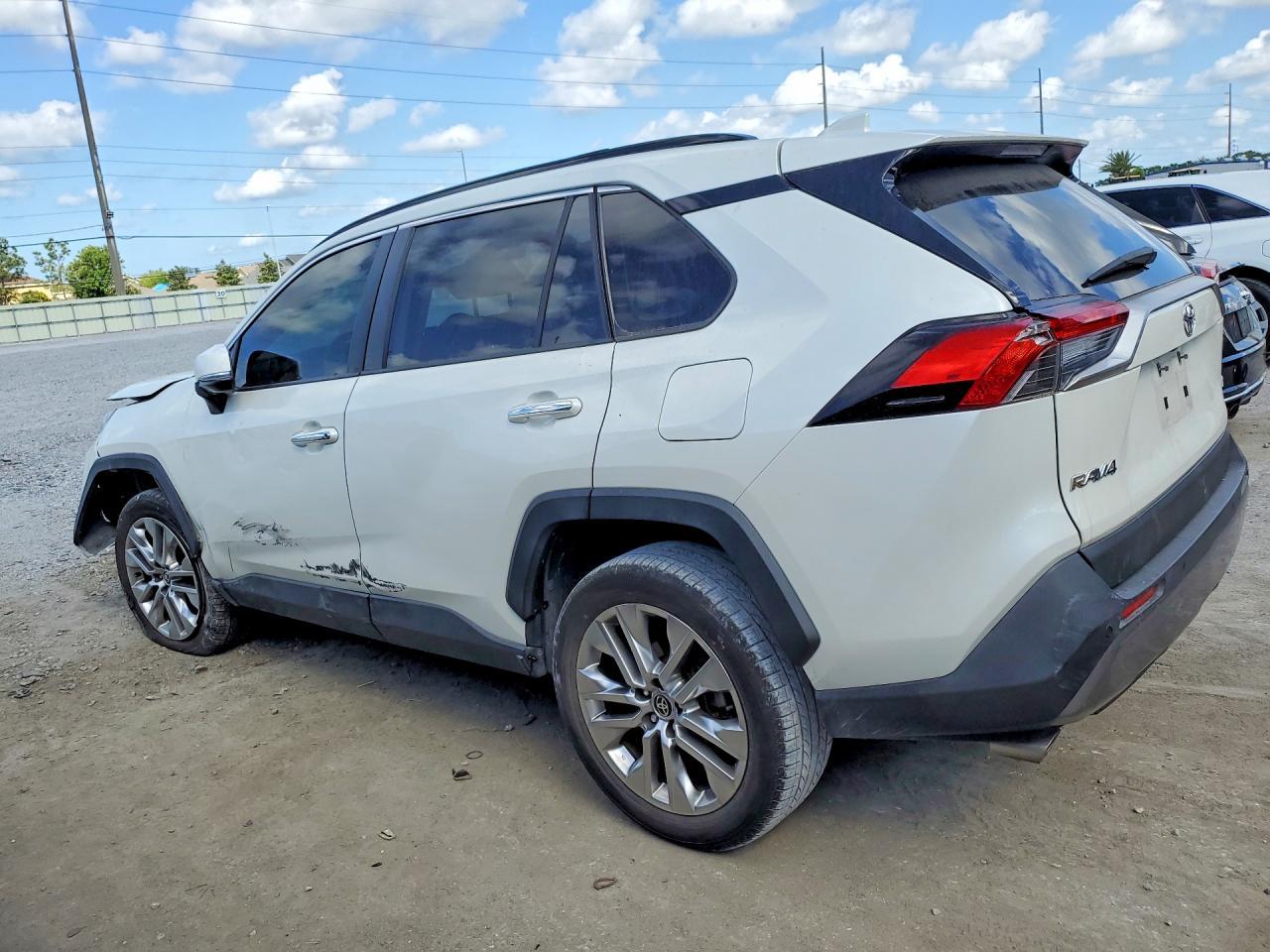 2021 Toyota Rav4 Limited - zdjęcie 2