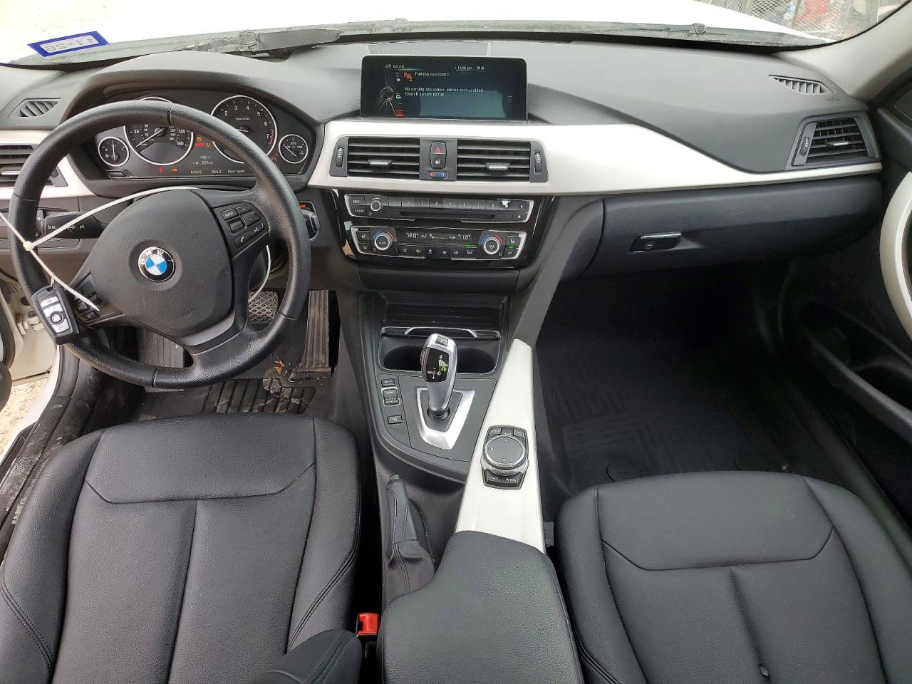 2016 BMW 320 Xi - zdjęcie 8