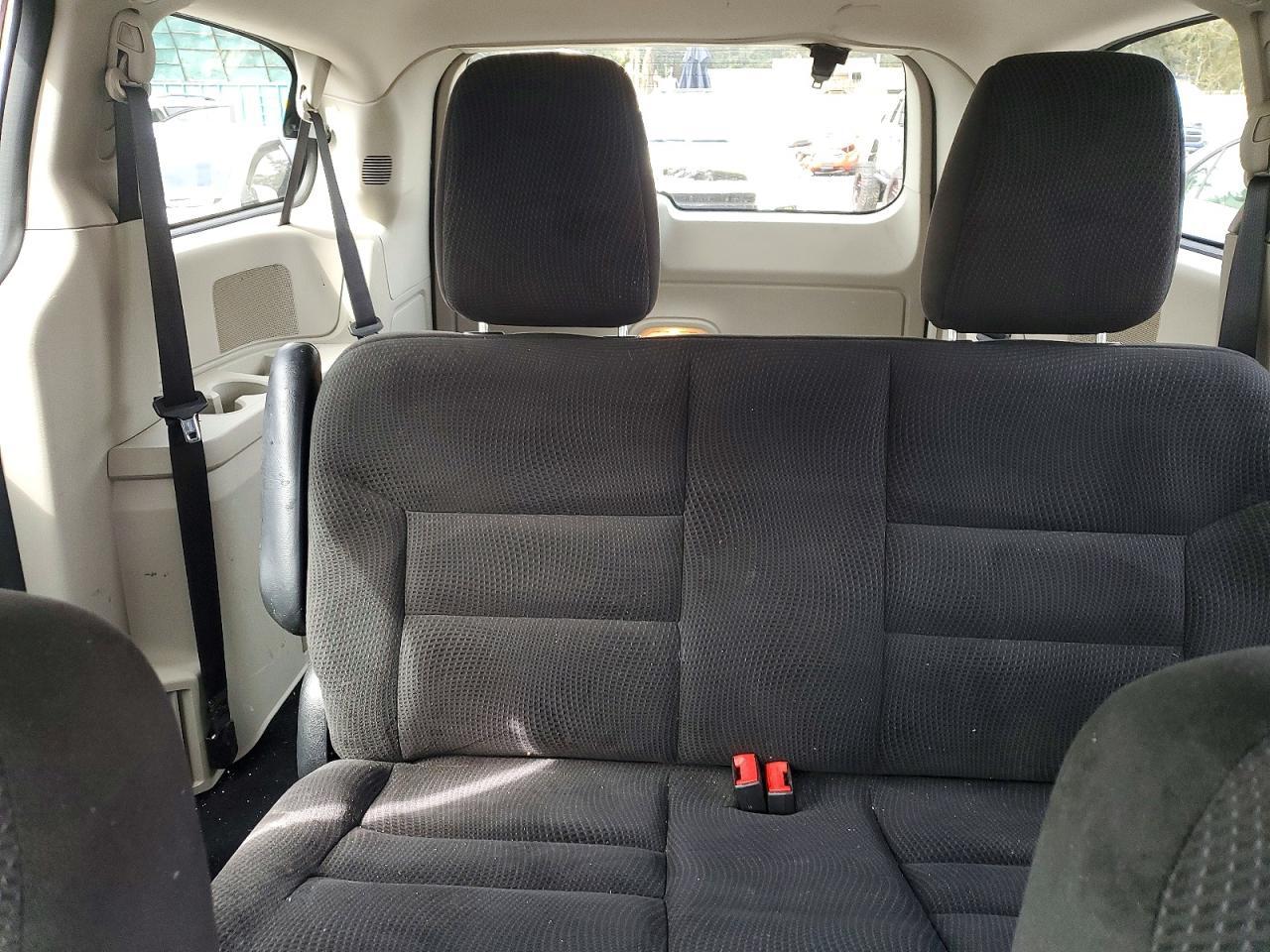 2017 Dodge Grand Caravan Se - zdjęcie 10