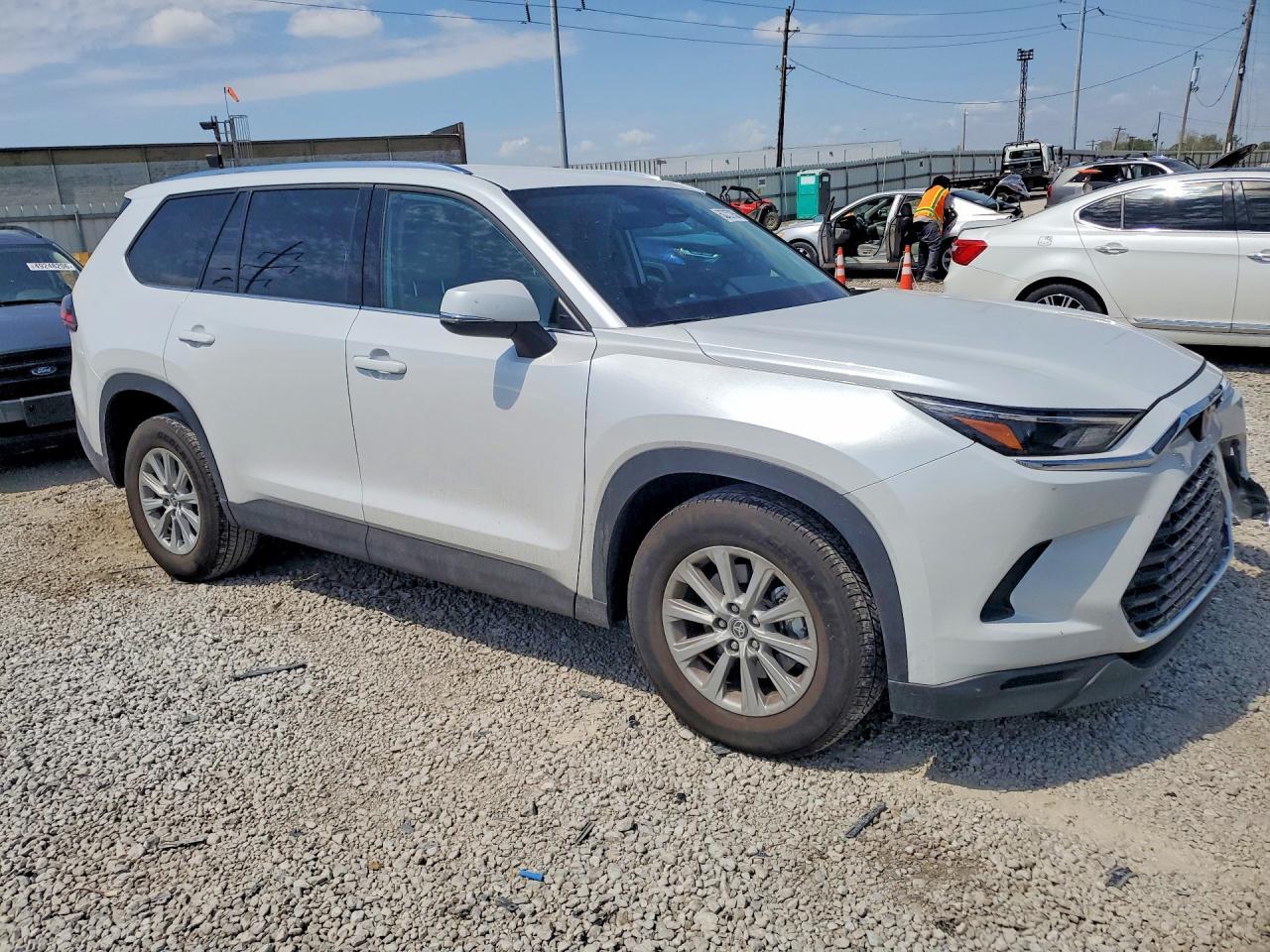 2026 Toyota Grand Highlander Xle - zdjęcie 4