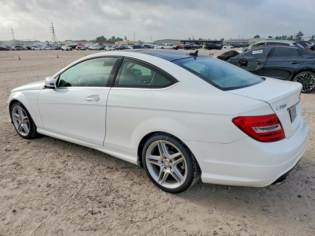 2014 Mercedes-Benz C 250 - zdjęcie 2