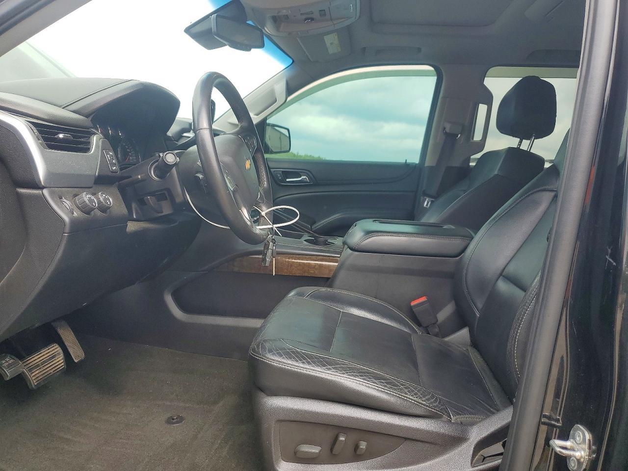 2015 Chevrolet Suburban K1500 Lt - zdjęcie 7