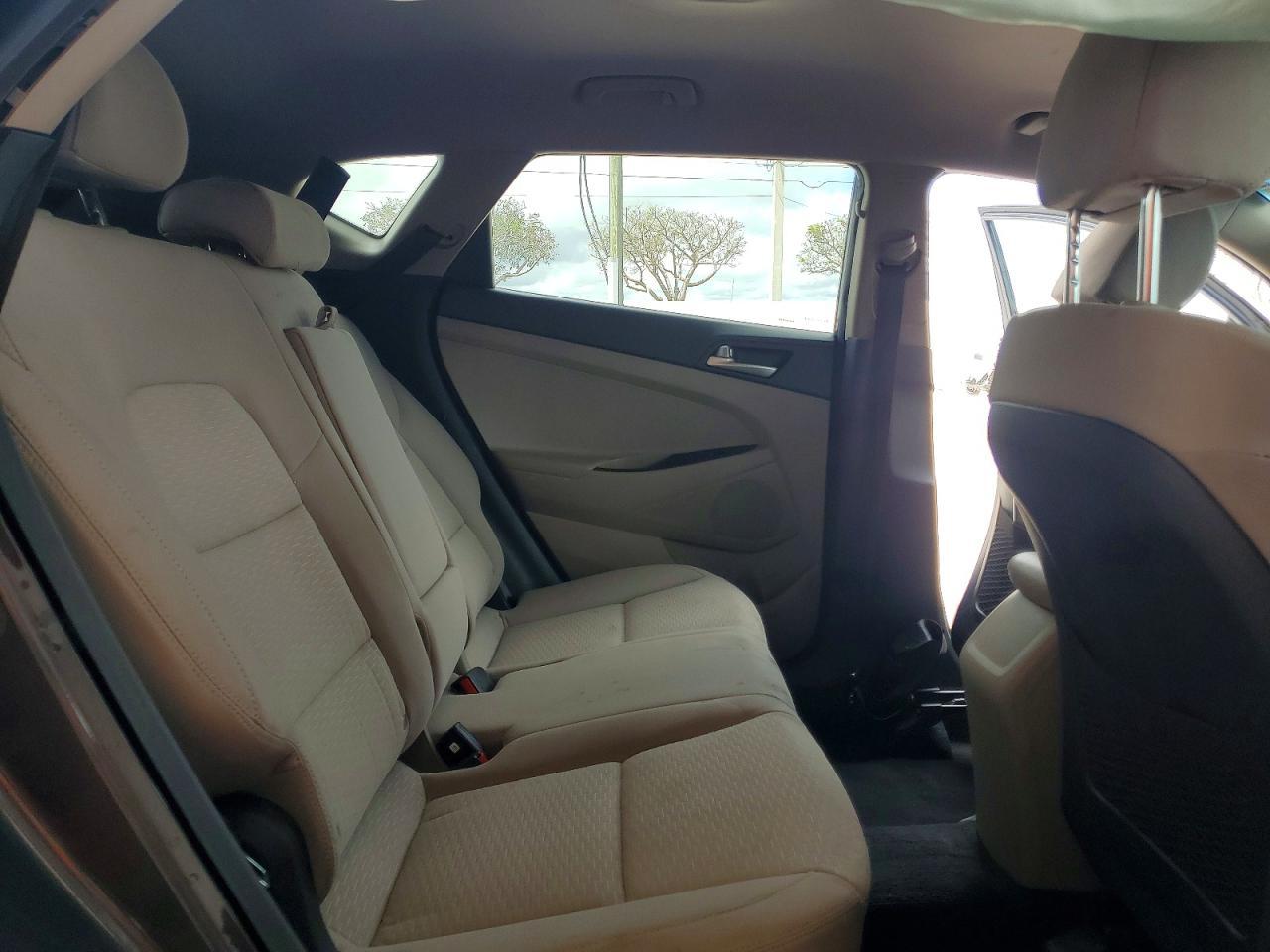 2021 Hyundai Tucson Value - zdjęcie 11