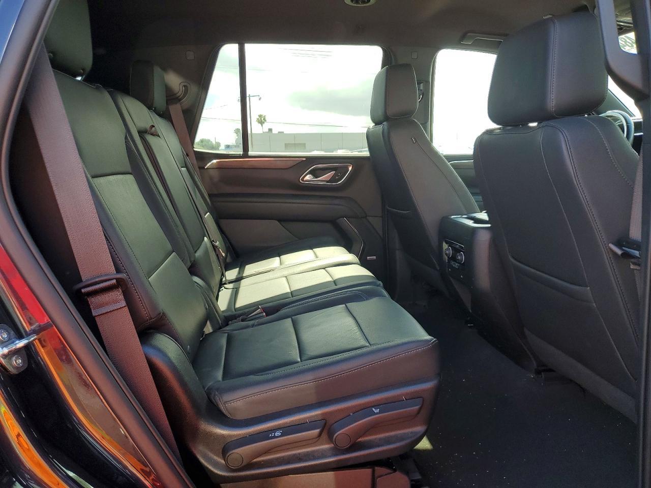 2022 Chevrolet Tahoe C1500 Lt - zdjęcie 11