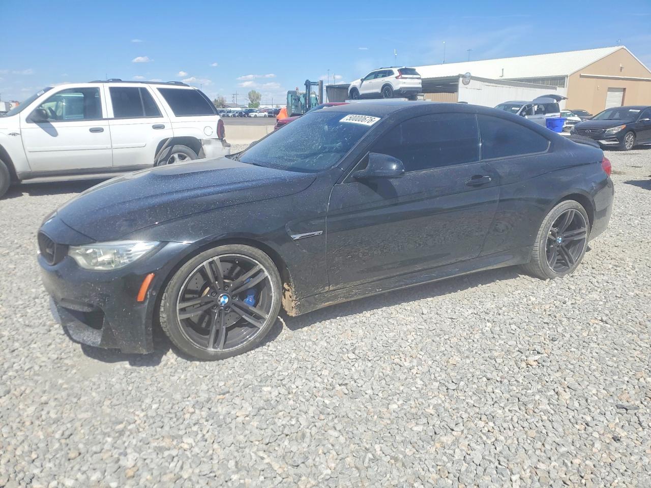 2015 BMW M4 - zdjęcie główne